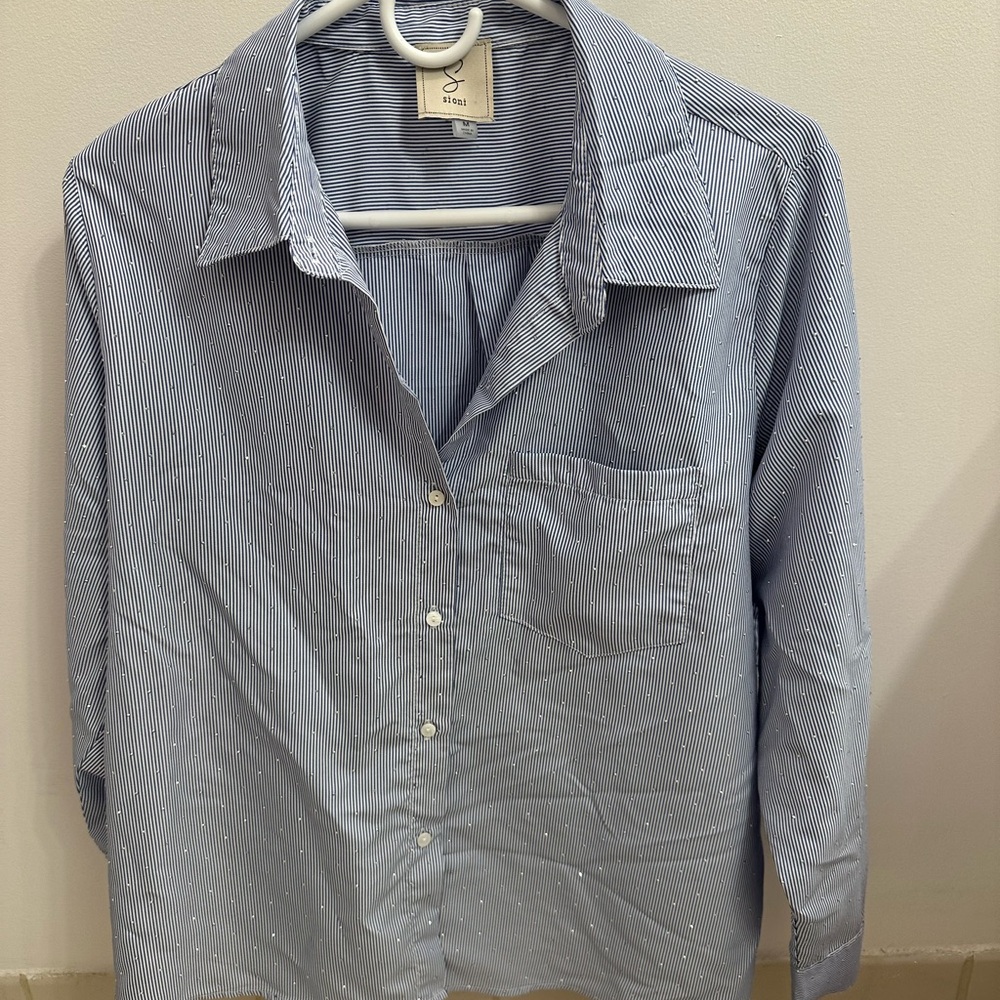 Woman’s Button-Up Shirt